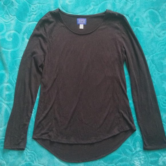 Simply Styled Long sleeved Black Top - Picture 1 of 2